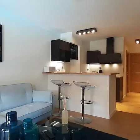 Allées Historiques Du Parc De La Colombière, Appt De Gamme Digione