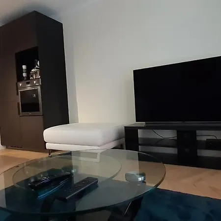 Allées Historiques Du Parc De La Colombière, Appt De Gamme Appartamento