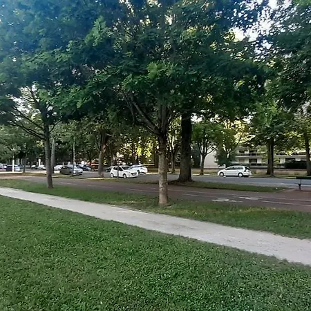 Allées Historiques Du Parc De La Colombière, Appt De Gamme Dijon
